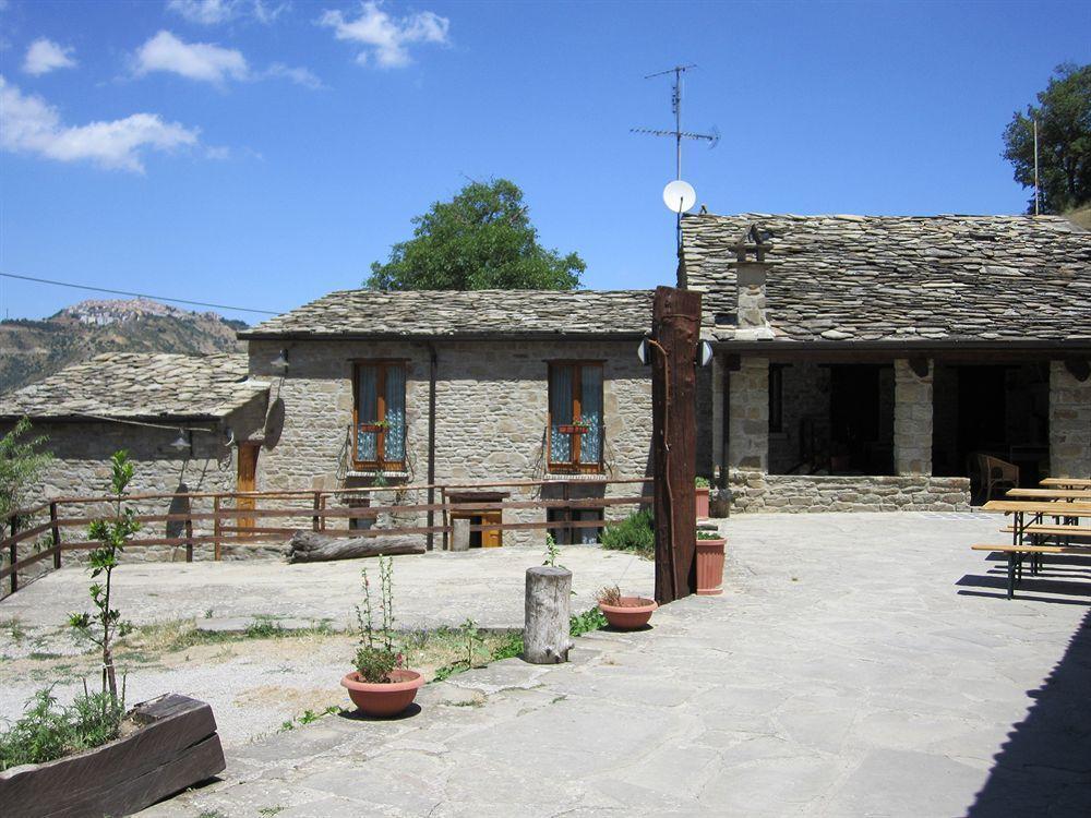 Agriturismo Grotta Dell'Eremita Albano di Lucania Kültér fotó